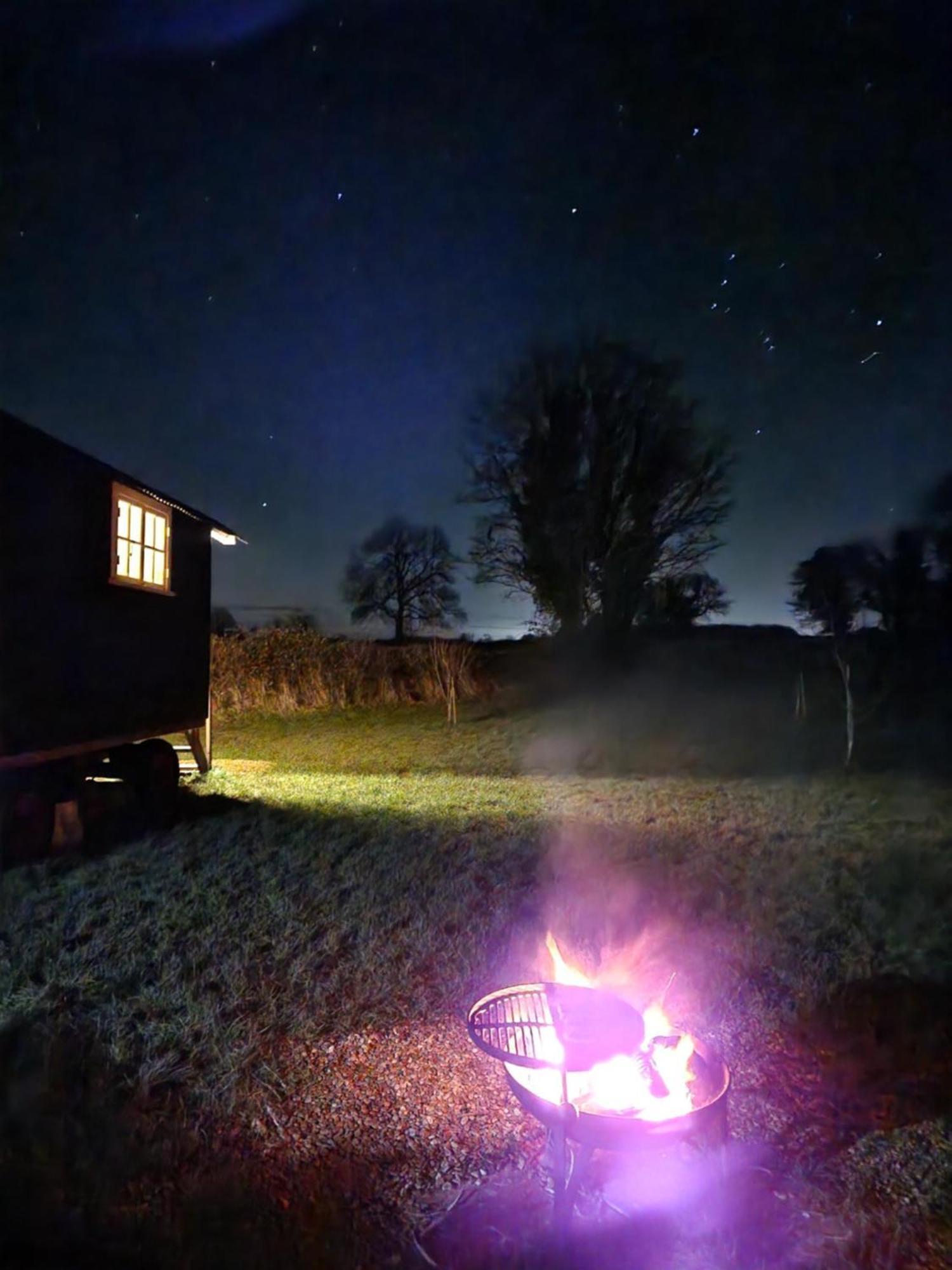 The Delkin Shepherds Huts คาสเซิลโคมบ์ ภายนอก รูปภาพ
